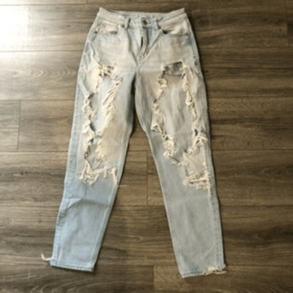 american eagle jeans light wash size 2 regular inseam 27 inches destroyed